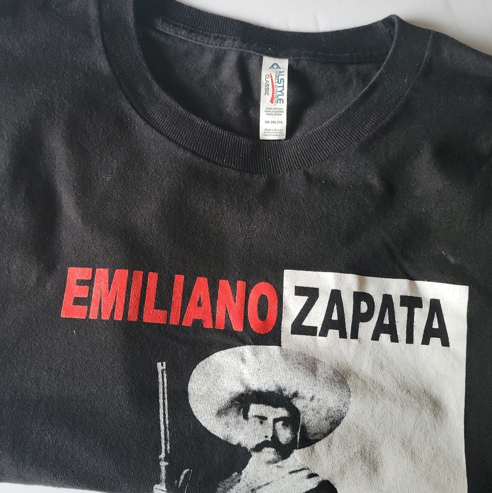 Black tshirt size 2xl